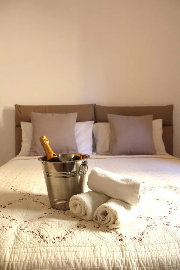 B&B Le Terrazze 테라시니 0*,